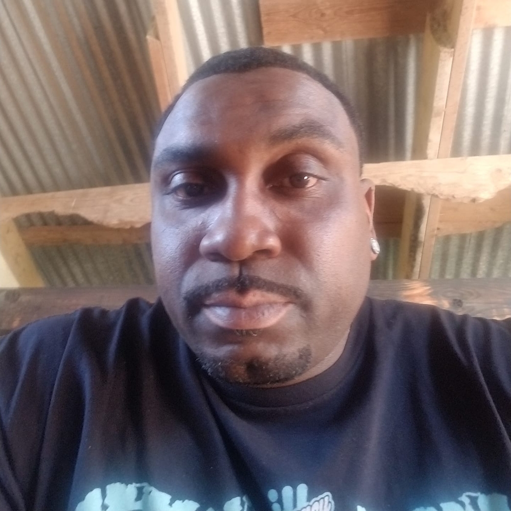 Meet your Posher, Derrick